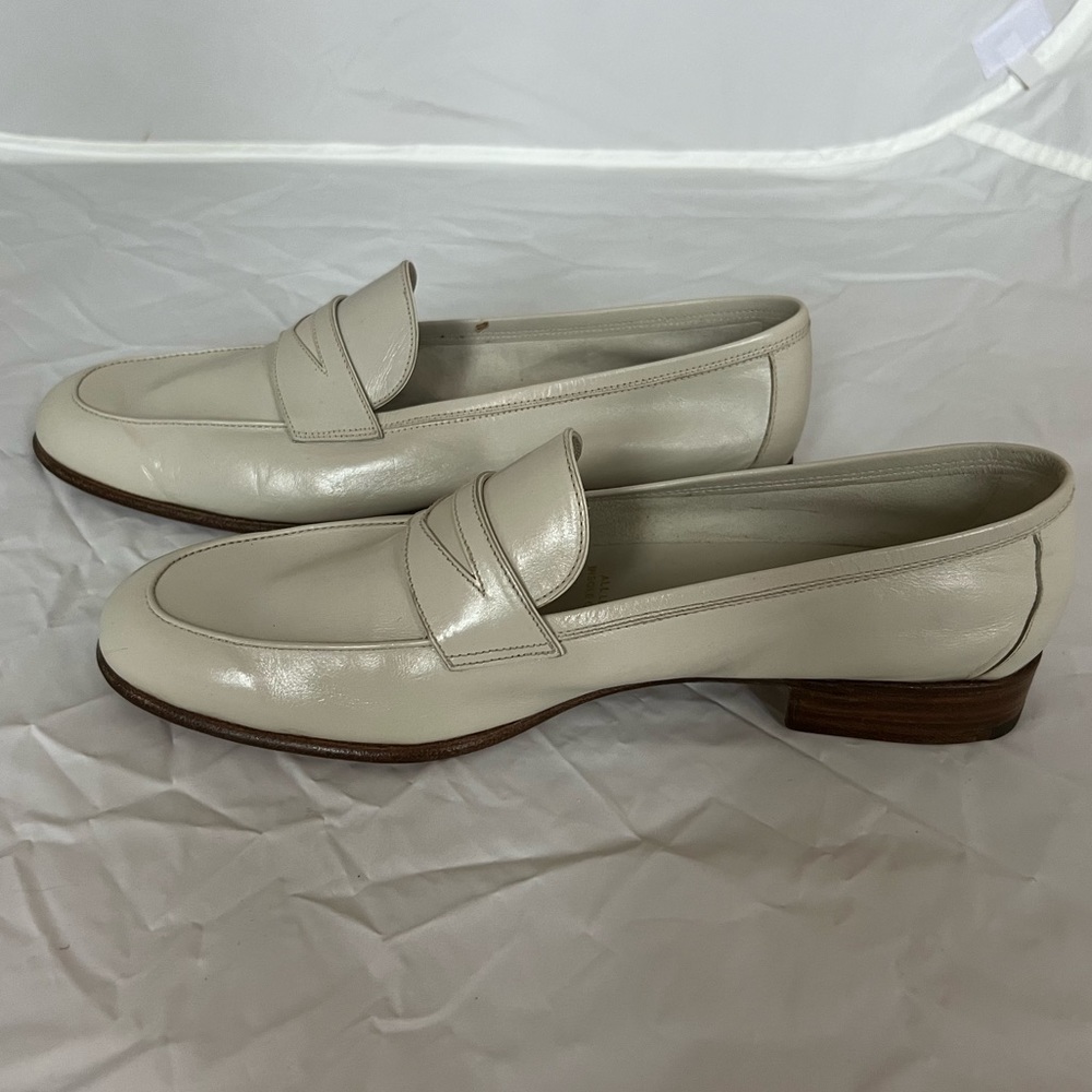 Silvia Florentina x Gravati leather flats in Bone